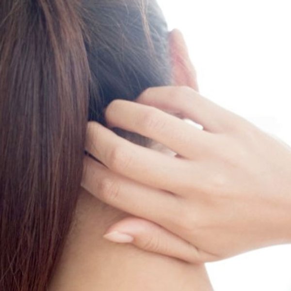 What causes itchy scalp is it eczema or just the wrong shampoo